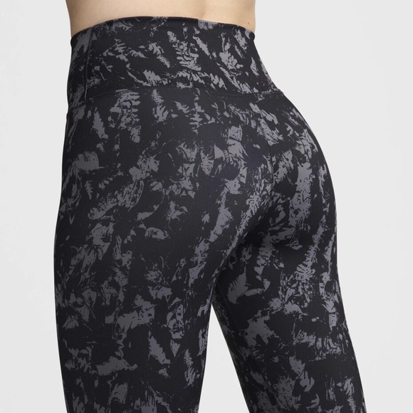 Nike One Women's High-Waisted 7/8 Printed Leggings. NWT! - Picture 6 of 9